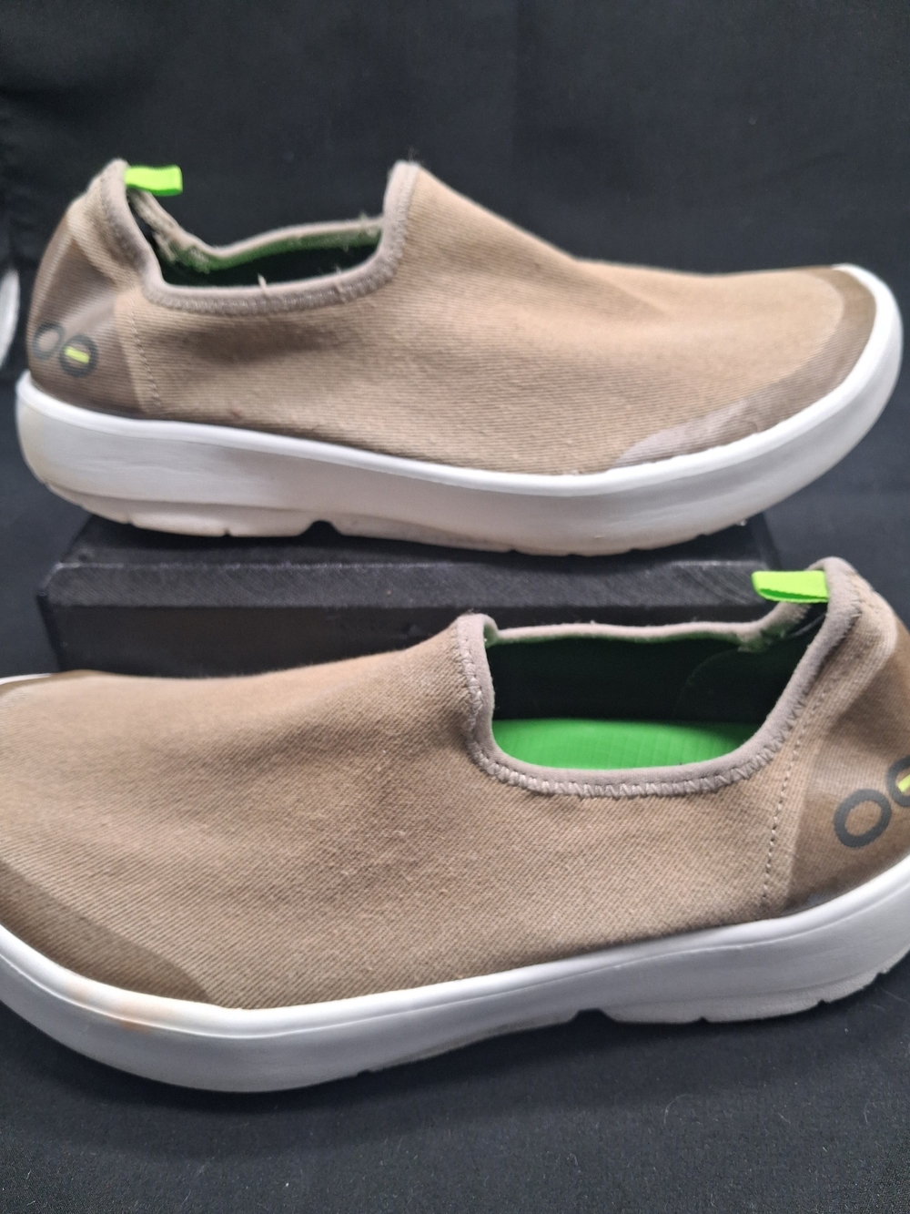 OOFOS Slip-On Mules in Taupe with Neon Green Accents